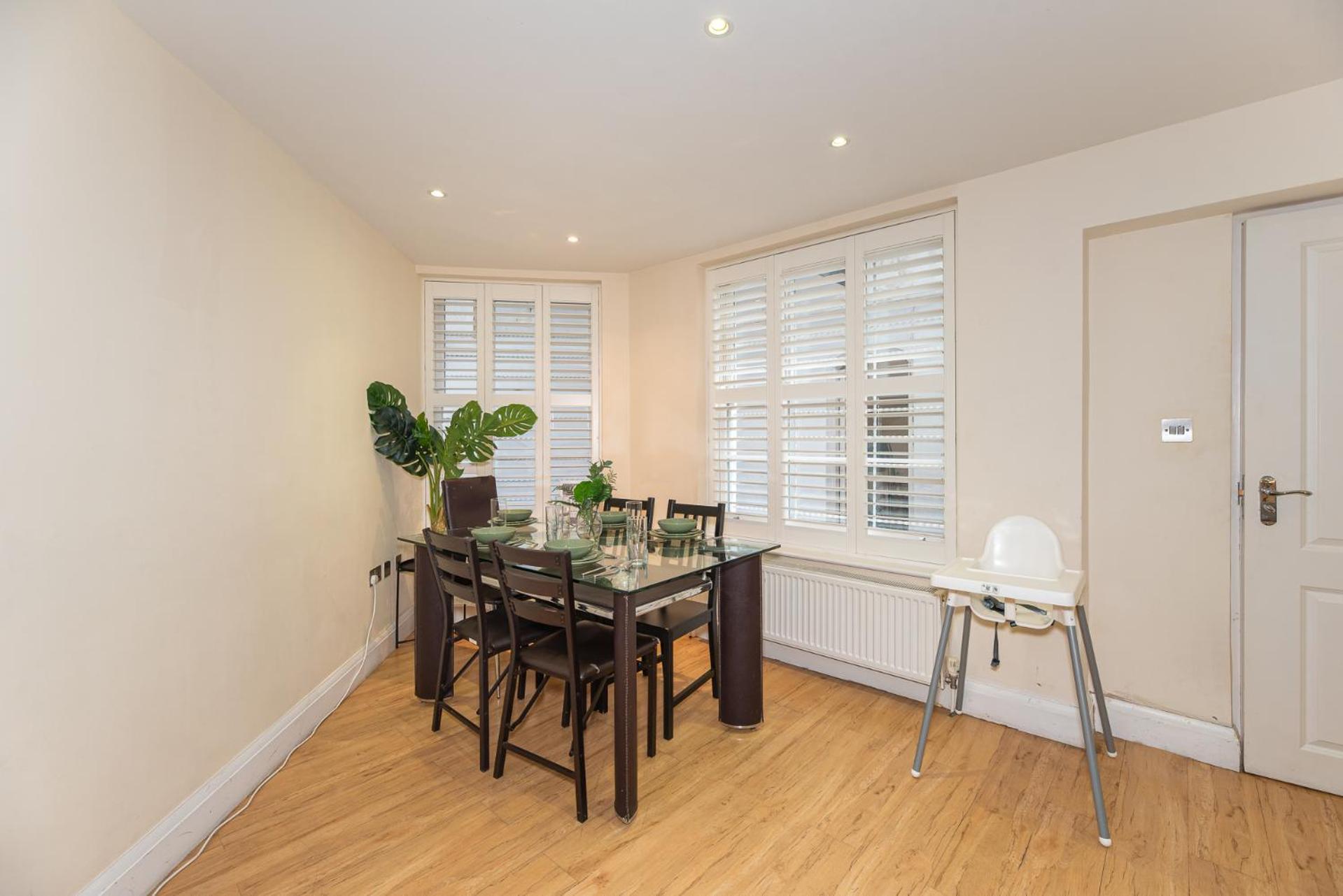 3 Bedroom Apartment With Private Terrace In Pimlico, Westminster, Victoria London Exterior foto