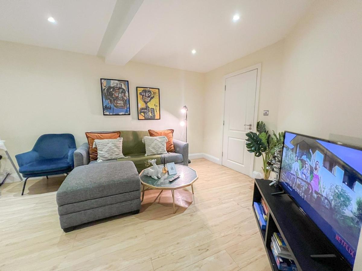 3 Bedroom Apartment With Private Terrace In Pimlico, Westminster, Victoria London Exterior foto